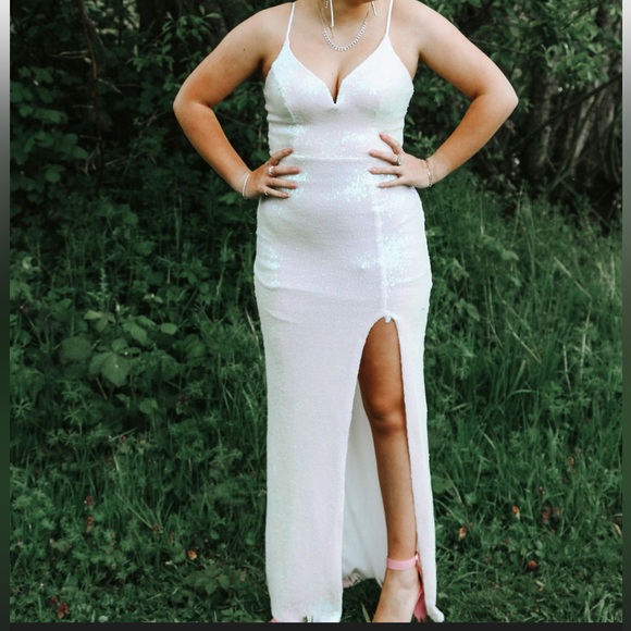 White iridescent sequin gown size small 
only worn for three hours max NEED GONE - Picture 3 of 3